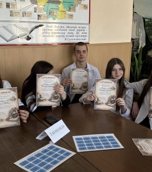 День української літератури в коледжі, присячений Шевченківським дням  , обʼєднав усіх небайдужих меседжем « Борітеся - поборете!». 